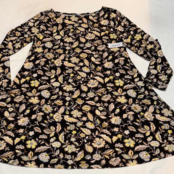 Old Navy Dresses & Skirts - Old Navy Black Floral A-Line Dress M NWT